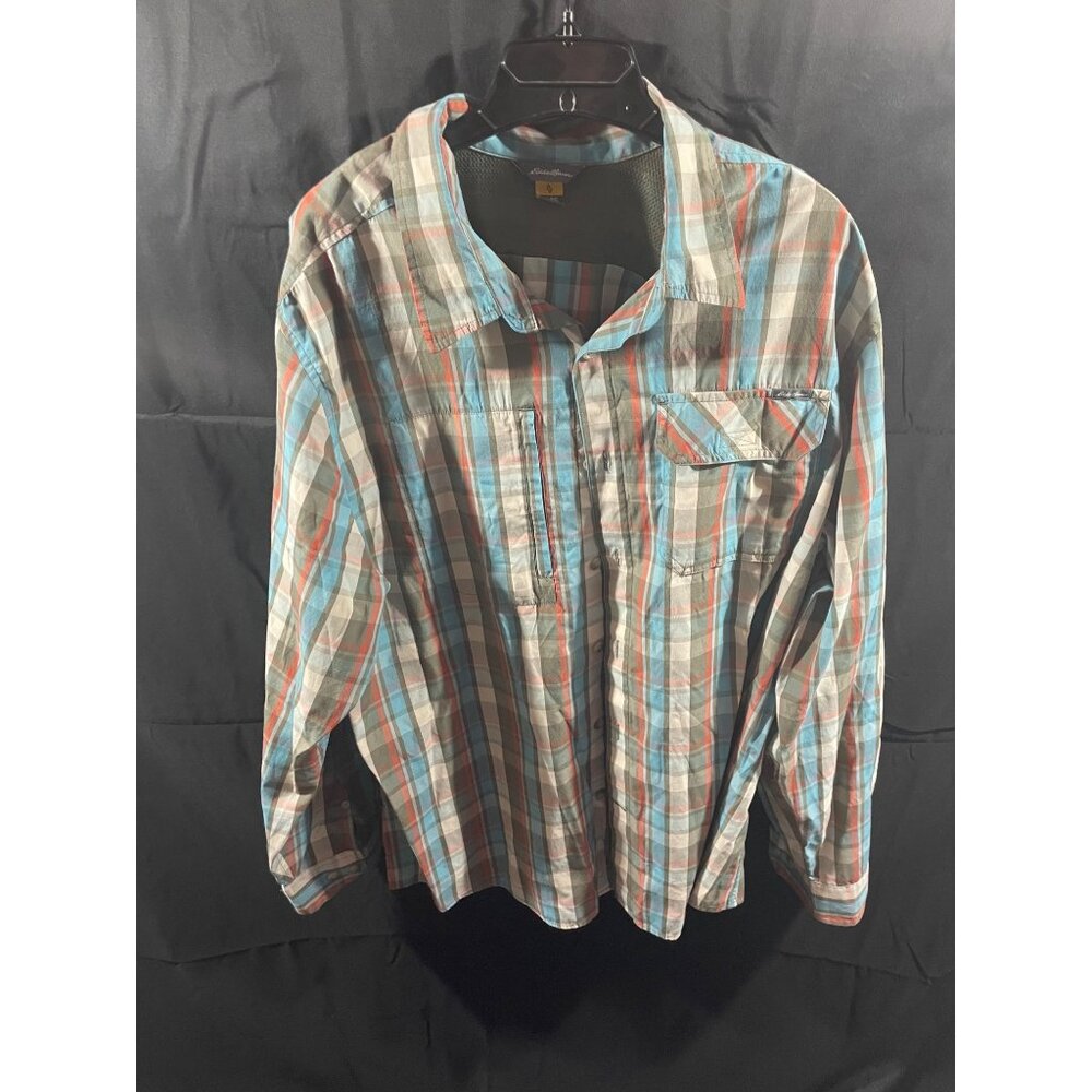 Eddie Bauer Mens 2XL Button Down with zipper pocket on shirt